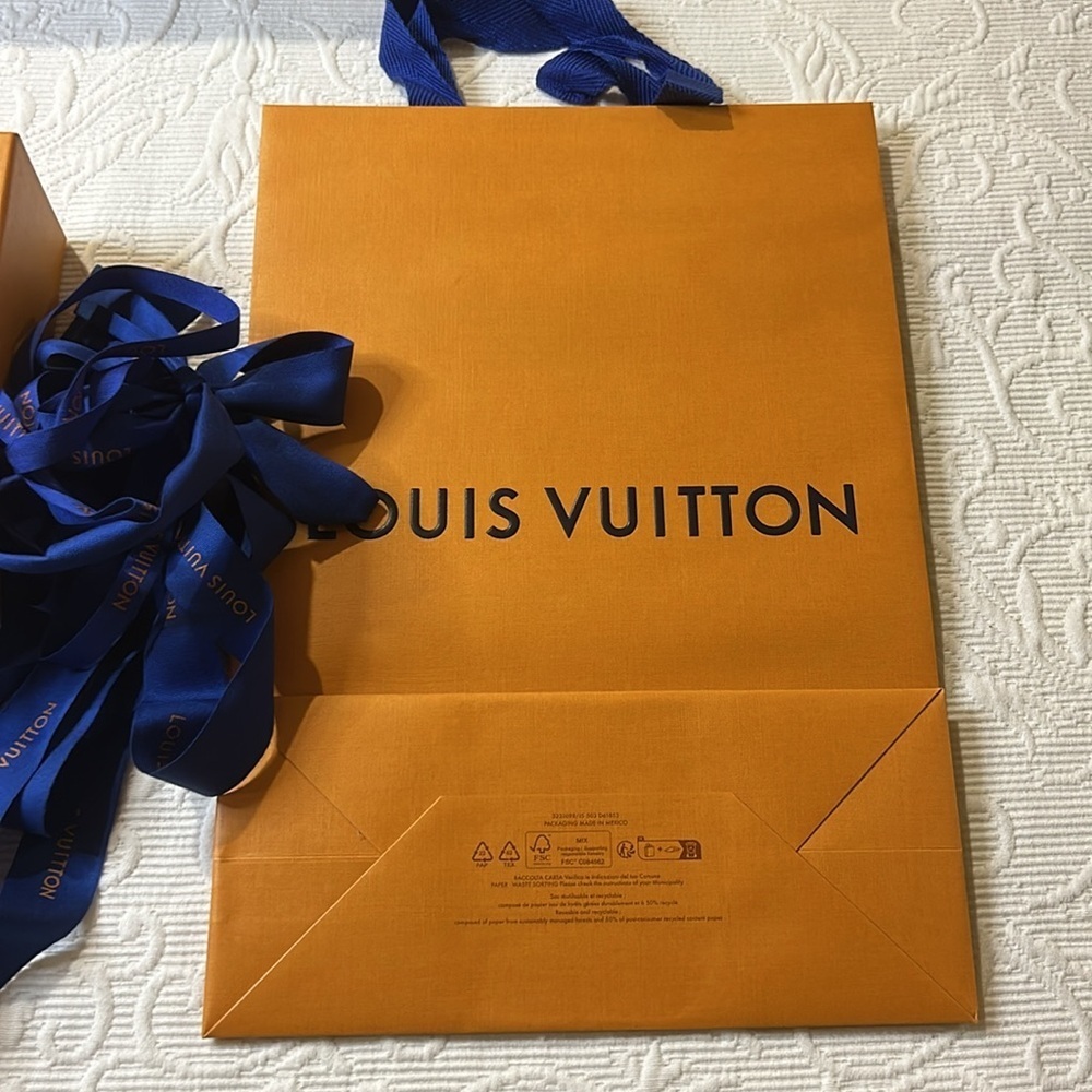 Louis Vuitton Orange Box Set with Blue Ribbon - Picture 10 of 11